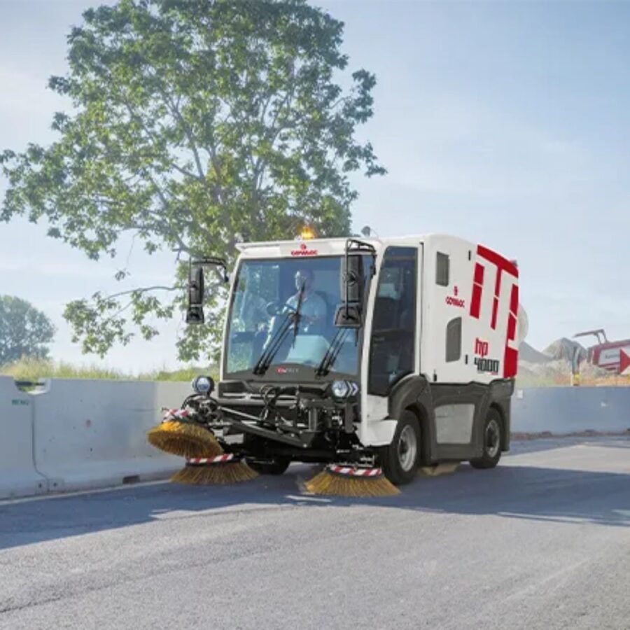 maszyna-komunalna-drogowa-comac-hp4000-1 Zamiatarka komunalna HP4000 EU6 FASE EH