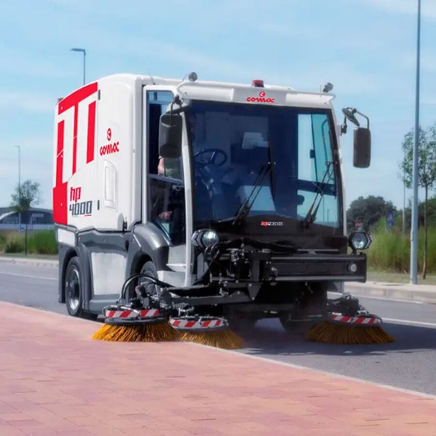 maszyna-komunalna-drogowa-comac-hp4000-7 Zamiatarka komunalna HP4000 EU6 FASE EH