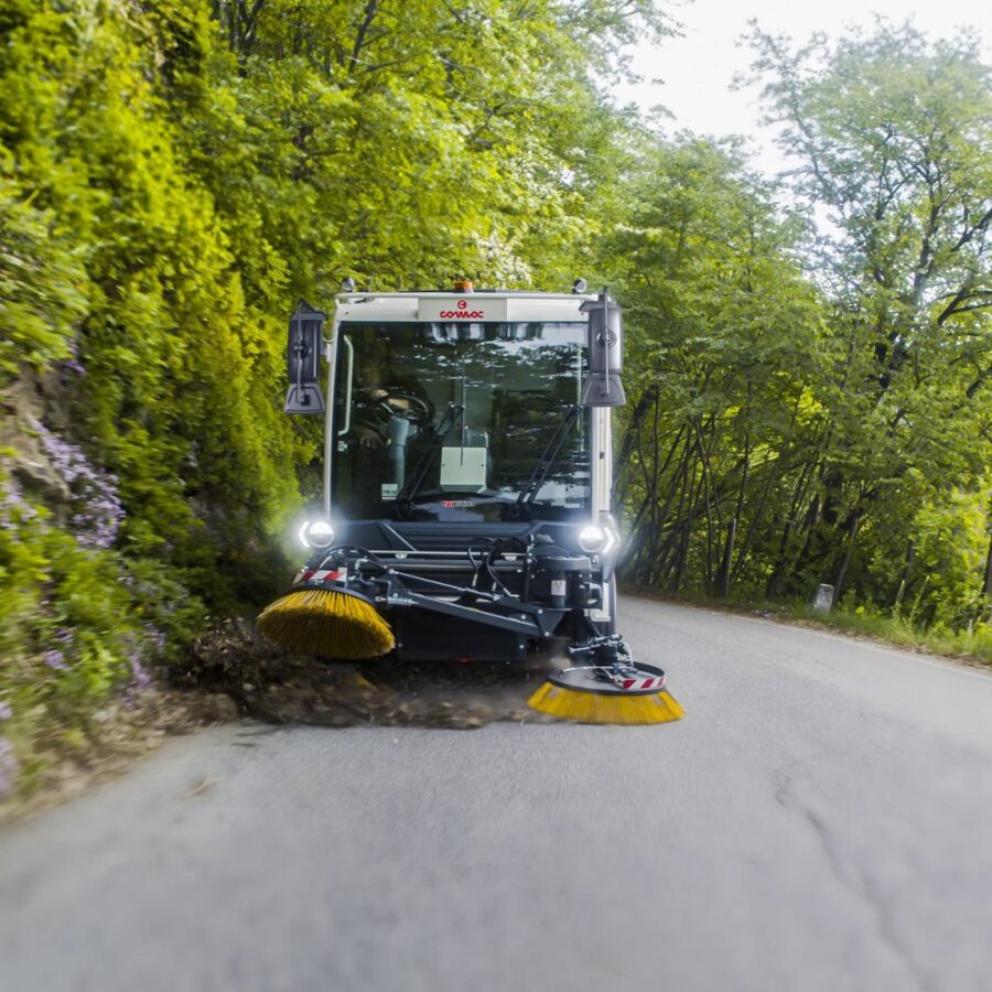 Zamiatarka komunalna HP6000