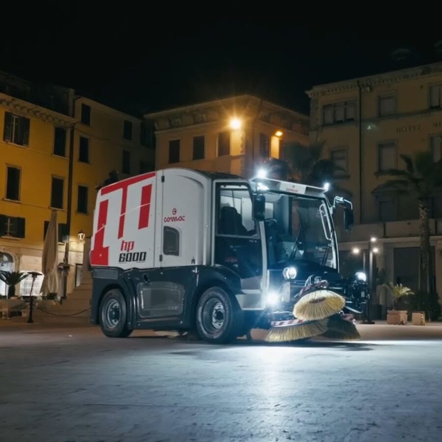 Zamiatarka komunalna HP6000
