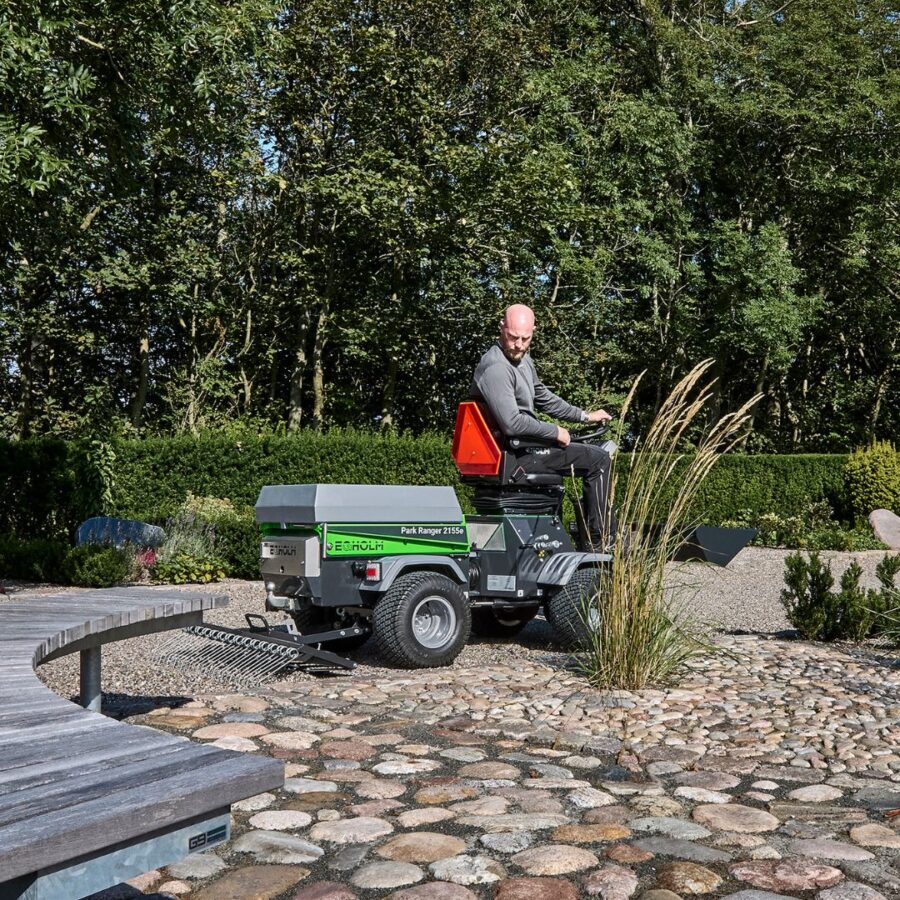 Maszyna komunalna Park Ranger 2155e
