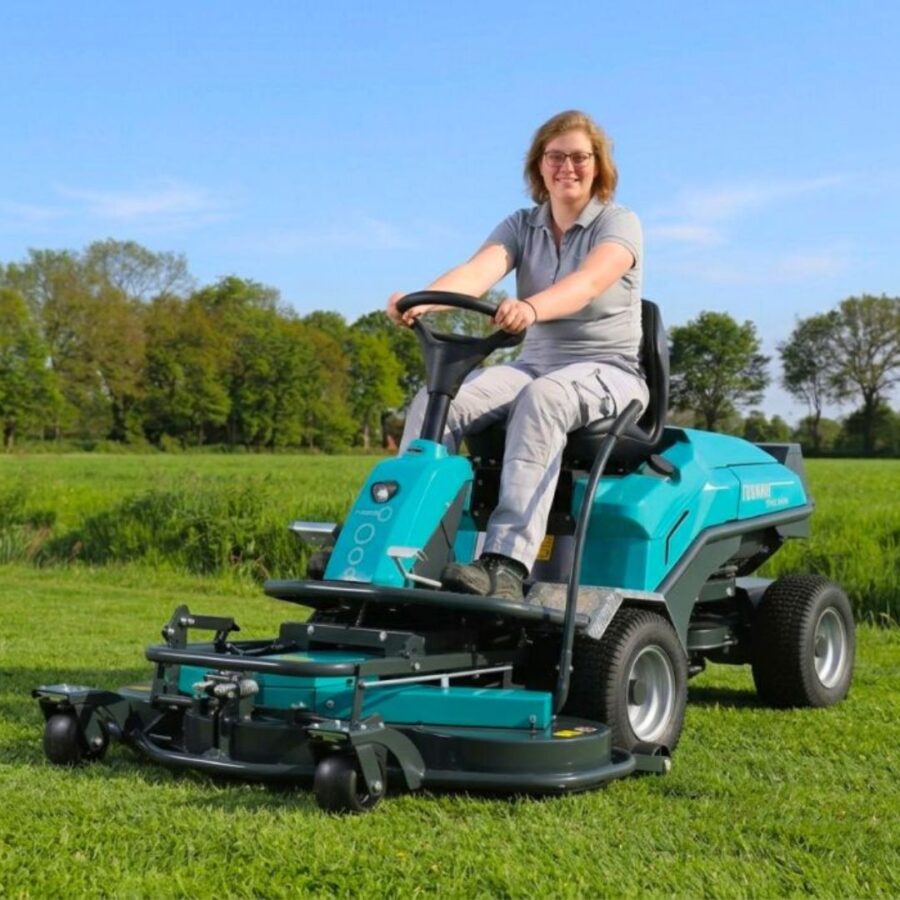 maszyny-komunalne-remarc-tsm REMARC TRAKTOR OGRODOWY TOURNO GT 2 WD